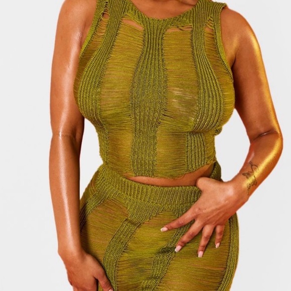 PrettyLittleThing Olive Knit Skirt Set - Picture 3 of 8